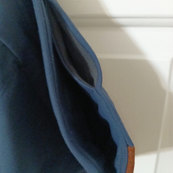 Athleta Yoga Pants Navy with Brown stripe embellishment Sz Medium - Picture 6 of 9